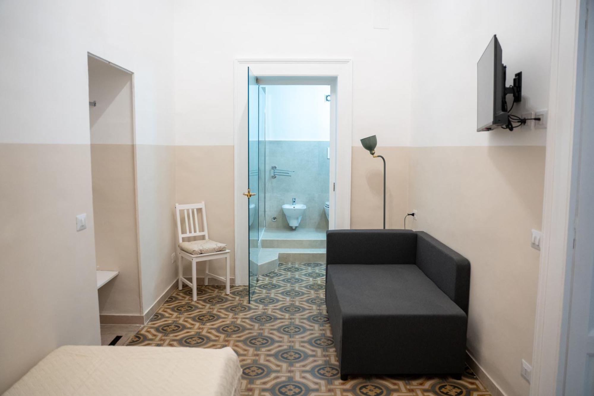 Principe Amedeo 93 Acomodação com café da manhã Bari Exterior foto